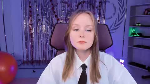 Vivien online show from March 2025 03:16:02 PM