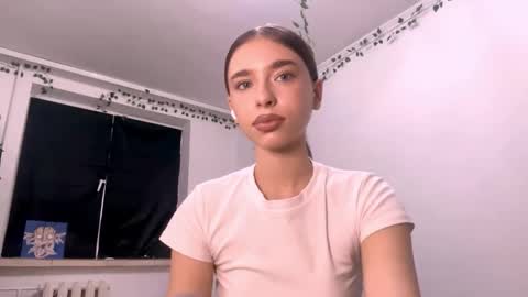 Vivi online show from October 2025 01:07:01 PM