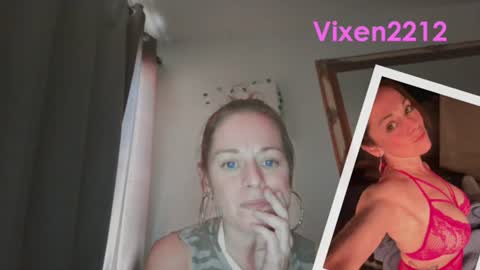 Snapshot of vixen1222 chatting on July 2026 08:46:01 PM vixen1222 online show from July 2026 08:46:01 PM