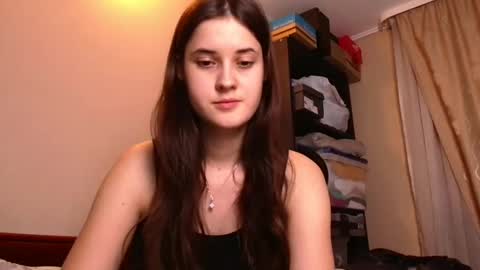 Snapshot of vixen_lily chatting on December 2024 03:16:02 PM Vixen Lily online show from December 2024 03:16:02 PM