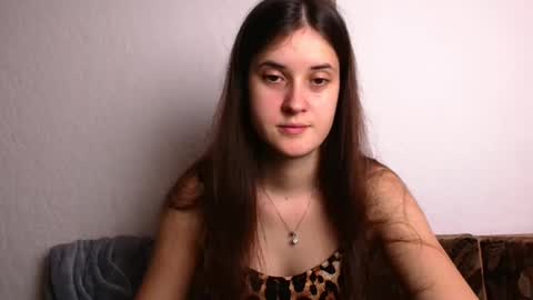 Snapshot of vixen_lily chatting on December 2024 01:59:02 PM Vixen Lily online show from December 2024 01:59:02 PM