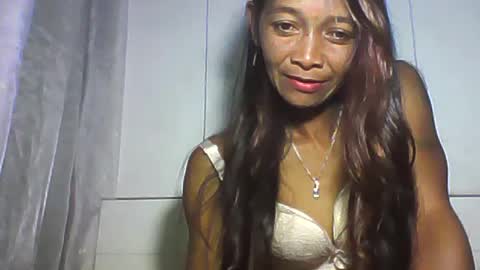 Snapshot of vixen_lina chatting on June 2026 05:55:02 PM vixen_lina online show from June 2026 05:55:02 PM