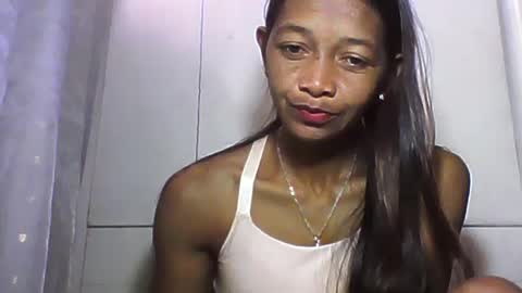 Snapshot of vixen_lina chatting on June 2026 06:22:01 AM vixen_lina online show from June 2026 06:22:01 AM