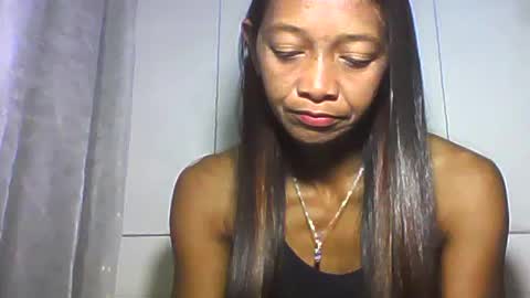 Snapshot of vixen_lina chatting on June 2026 07:14:01 PM vixen_lina online show from June 2026 07:14:01 PM