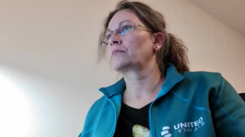 Snapshot of vixenjae chatting on December 2025 06:37:02 PM vixenjae online show from December 2025 06:37:02 PM