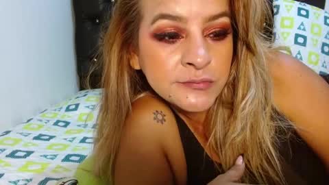 Venus online show from November 2025 12:21:01 AM