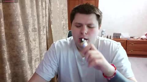 Snapshot of volshebnik_130 chatting on March 2026 10:02:01 PM Volshebnik1302 online show from March 2026 10:02:01 PM