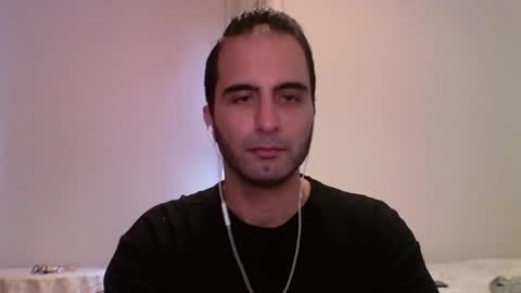 Snapshot of volve5 chatting on April 2026 12:17:02 PM volve5 online show from April 2026 12:17:02 PM