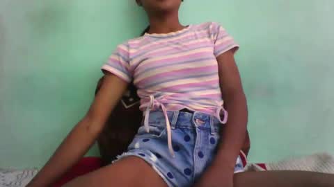 Snapshot of vounialdy chatting on March 2025 05:59:02 AM vounialdy online show from March 2025 05:59:02 AM