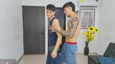 voyeurism_guys online show from May 2026 11:00:01 PM