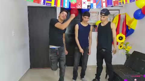 voyeurism_guys online show from June 2026 10:22:01 PM