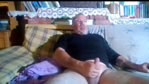 Snapshot of vuda77 chatting on January 2025 05:19:01 PM oscar online show from January 2025 05:19:01 PM