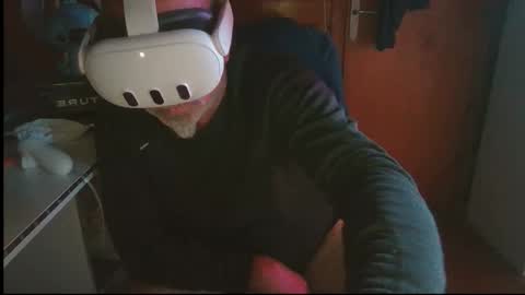 Snapshot of vuda77 chatting on November 2025 08:08:01 PM oscar online show from November 2025 08:08:01 PM