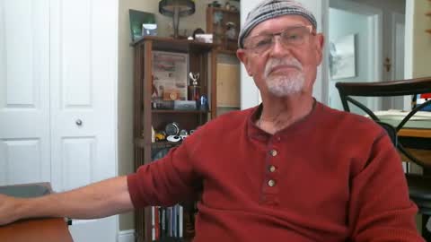 Vueuorme online show from December 2024 06:06:01 PM