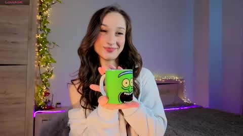 Snapshot of vybeon chatting on April 2026 01:30:01 PM Alice online show from April 2026 01:30:01 PM