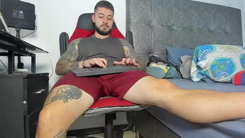 Snapshot of vyxen_ chatting on February 2026 08:36:02 PM vyxen_ online show from February 2026 08:36:02 PM