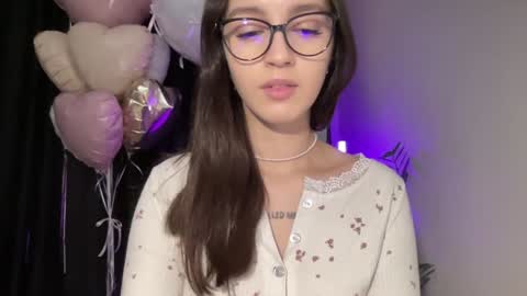 Alice  Before pvt write to me in PM  online show from January 2025 03:11:02 PM