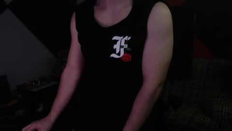 Snapshot of w33dgvy chatting on January 2026 11:43:01 PM w33dgvy online show from January 2026 11:43:01 PM