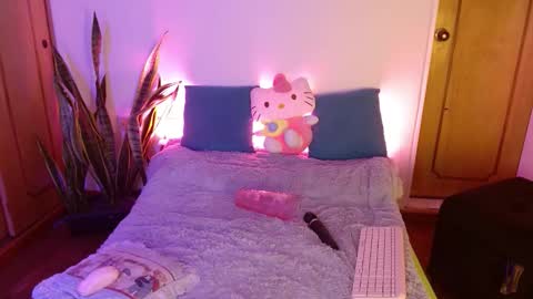 kitty SUPORT ME AND MY BABY SINGLE MOMY online show from September 2025 12:05:01 PM