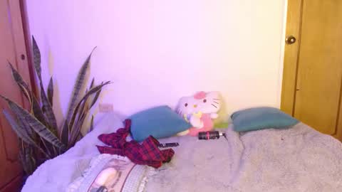 kitty SUPORT ME AND MY BABY SINGLE MOMY online show from October 2025 05:21:01 PM