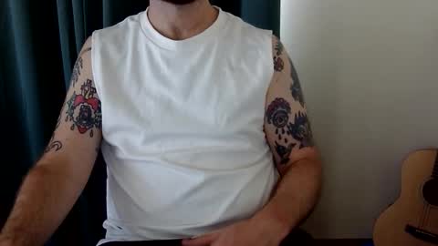 waguylooking online show from January 2026 09:02:01 AM