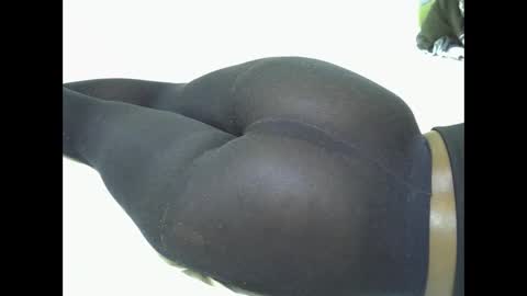 candy online show from December 2025 07:40:02 PM