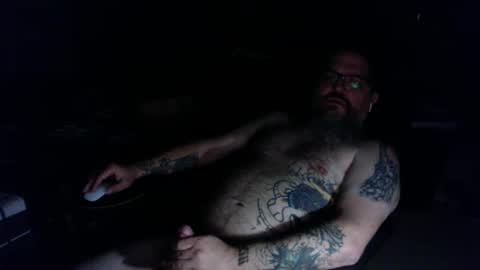 Snapshot of wakeupthedead77 chatting on October 2025 04:15:01 AM Mr. Dead online show from October 2025 04:15:01 AM