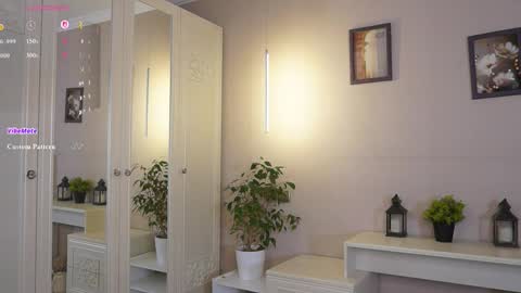  Lina online show from December 2025 10:24:02 AM