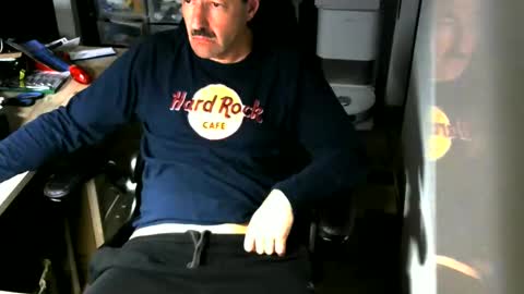 waldo7267 online show from April 2026 06:24:02 PM