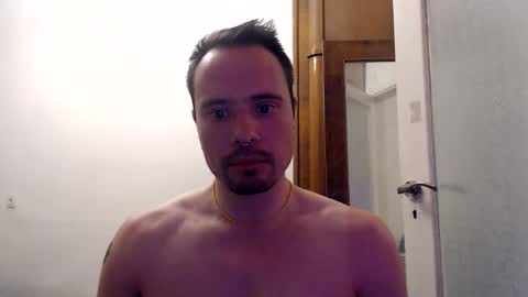 Snapshot of walking_rainbow chatting on June 2026 04:05:02 PM walking_rainbow online show from June 2026 04:05:02 PM