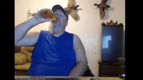 Snapshot of walkingbird chatting on October 2025 08:09:01 PM walkingbird online show from October 2025 08:09:01 PM