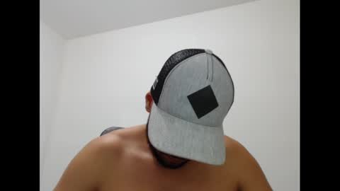 Snapshot of walter_brownn01 chatting on January 2025 06:59:02 PM WALTER BROWN  online show from January 2025 06:59:02 PM