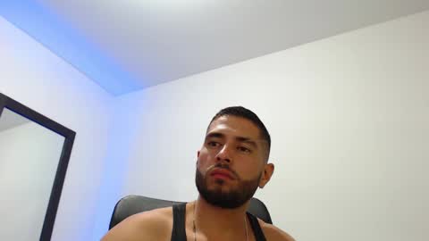 Snapshot of walter_brownn01 chatting on January 2025 02:25:02 AM WALTER BROWN  online show from January 2025 02:25:02 AM