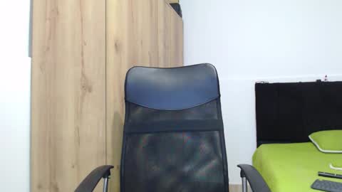 WALTER BROWN  online show from November 2025 04:51:01 PM