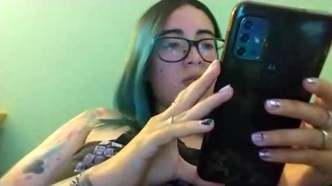 Snapshot of waningrosee chatting on January 2025 10:33:02 PM Waningrose  Lu online show from January 2025 10:33:02 PM