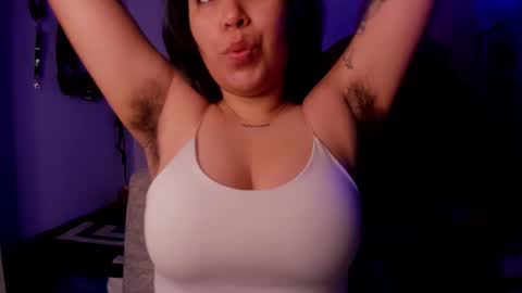 Snapshot of waningrosee chatting on January 2025 12:07:01 PM Waningrose  Lu online show from January 2025 12:07:01 PM