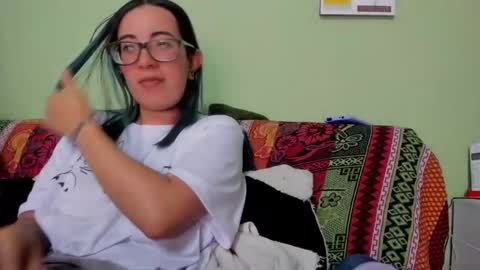 Snapshot of waningrosee chatting on February 2025 07:56:01 PM Waningrose  Lu online show from February 2025 07:56:01 PM