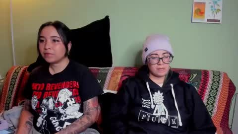 Snapshot of waningrosee chatting on February 2025 01:18:02 AM Waningrose  Lu online show from February 2025 01:18:02 AM