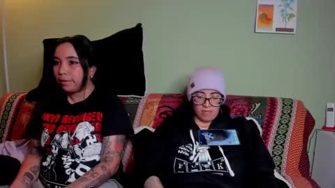 Snapshot of waningrosee chatting on February 2025 04:23:02 AM Waningrose  Lu online show from February 2025 04:23:02 AM