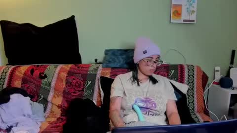 Snapshot of waningrosee chatting on February 2025 06:10:02 PM Waningrose  Lu online show from February 2025 06:10:02 PM