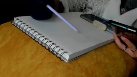 Snapshot of waningrosee chatting on March 2025 07:42:02 PM Waningrose  Lu online show from March 2025 07:42:02 PM