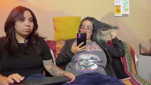 Snapshot of waningrosee chatting on September 2025 11:17:02 PM Waningrose  Lu online show from September 2025 11:17:02 PM