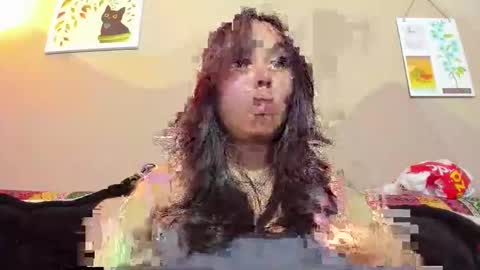 Snapshot of waningrosee chatting on September 2025 01:18:01 AM Waningrose  Lu online show from September 2025 01:18:01 AM