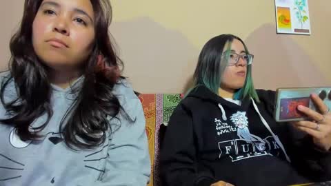 Snapshot of waningrosee chatting on September 2025 10:37:02 PM Waningrose  Lu online show from September 2025 10:37:02 PM