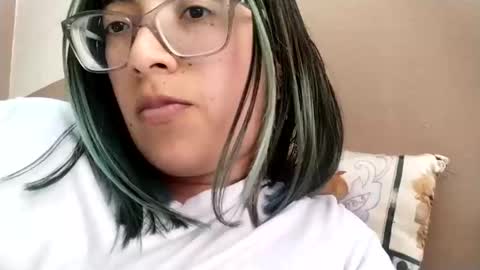 Snapshot of waningrosee chatting on October 2025 10:07:01 PM Waningrose  Lu online show from October 2025 10:07:01 PM