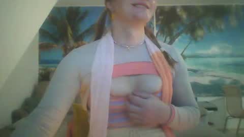 Snapshot of wannafeelitall chatting on January 2025 04:39:01 PM Emilia inst  online show from January 2025 04:39:01 PM