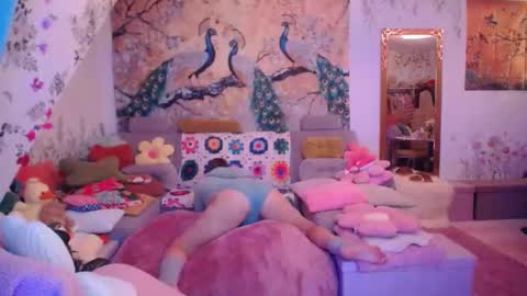 Snapshot of wannafeelitall chatting on November 2025 08:29:02 PM Emilia inst online show from November 2025 08:29:02 PM