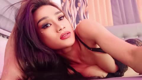 Snapshot of wantedsugar_ chatting on February 2025 08:06:01 AM Galems online show from February 2025 08:06:01 AM