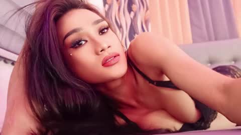 Snapshot of wantedsugar_ chatting on March 2025 01:43:01 AM Galems online show from March 2025 01:43:01 AM