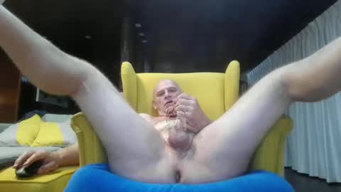 Snapshot of watchingnow1 chatting on December 2024 06:59:02 PM watchingnow1 online show from December 2024 06:59:02 PM